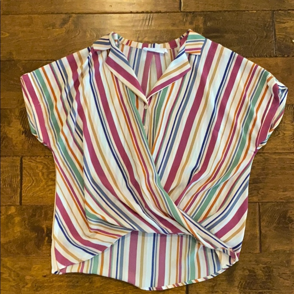All in Favor faux wrap top size Small